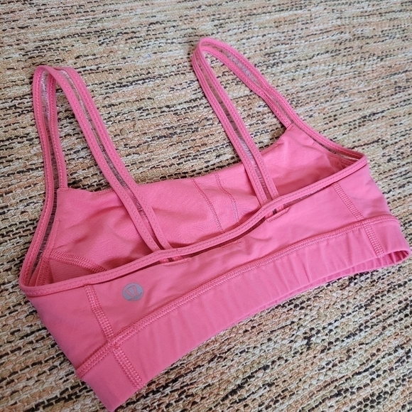 LULULEMON Sports Bra | size 4 - Picture 3 of 7